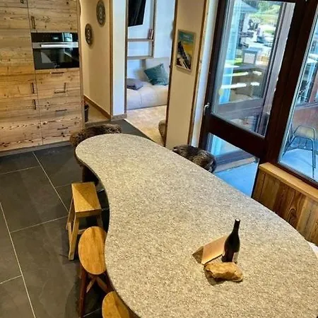 Sejour D'exception 2100 Luxe Aux Pieds